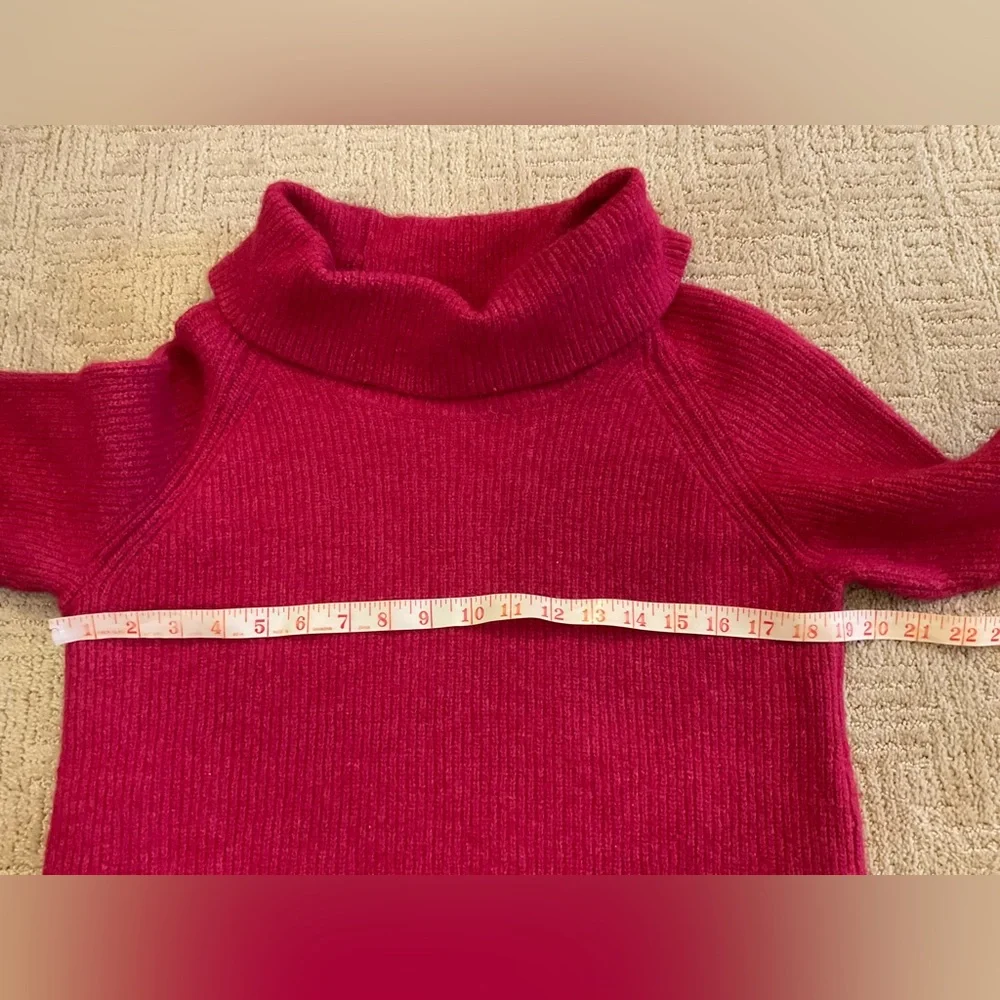 ✨ 🩷 Tahari Fuchsia Pink Merino Wool Blend Turtleneck Sweater Size L EUC - Picture 6 of 8